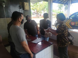 Polisi di Polman Gagalkan Perdagangan 167 Butir Telur Penyu