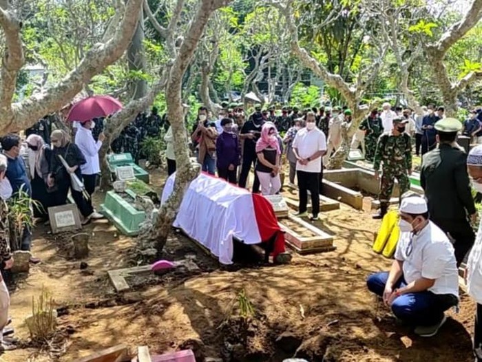 achmad yurianto, eks jubir covid-19 dimakamkan