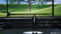Sekitar delapan bulan lamanya Ari Lasso melawan kanker limfoma langka. Selama itu juga, ditambah dua tahun pandemi, Ari Lasso benar-benar rehat dari beraksi di atas panggung.