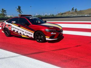 Bukan untuk MotoGP atau WSBK, Honda Civic RS Jadi Safety Car Mandalika