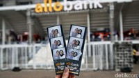 Pengunjung bisa mengabadikan momen di Allo Bank Festival bersama kerabat. 