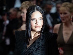 Adu Gaya 3 Selebriti Pamer Kehamilan di Red Carpet Cannes Film Festival 2022