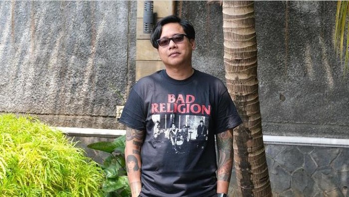 Gaya Kece Gofar Hilman, Penyiar Baru Prambors yang Hobi Hangout