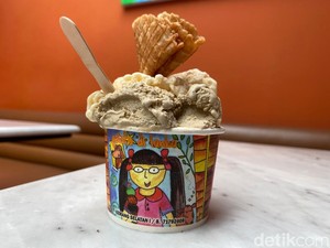 Unik! Di Kafe Gelato Pet Friendly Ini Ada Gelato Kaastengel hingga Teh Botol