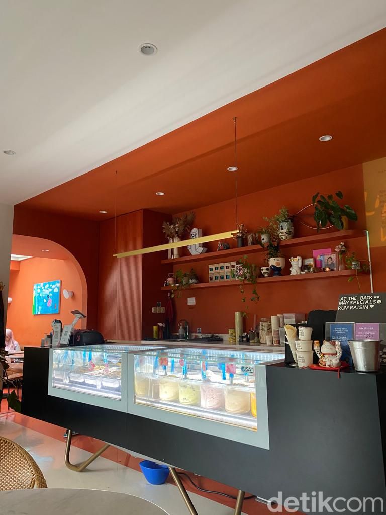 Kafe Gelato Lemondiscofish, yang Pet Friendly di Kemang.