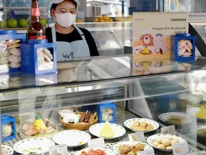 Unik! Kafe di Malang Ini Tawarkan Gelato Berbentuk Lauk Warteg