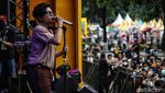 Keseruan Nyanyi Bareng Juicy Luicy di Allo Bank Festival