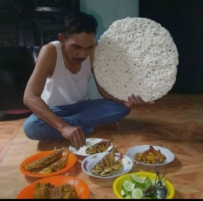 Duh! 10 Makanan Jumbo Ini Bentuknya Tak Karuan