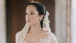 Maudy Ayunda Pakai Kebaya dan Hanbok di Foto Pernikahan