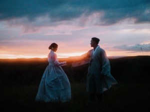 Dikenakan Maudy Ayunda dan Suami, Ini Keistimewaan Hanbok dari Korea