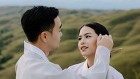Gaya Maudy Ayunda Menikah Pakai Kebaya, Prewedding dengan Hanbok