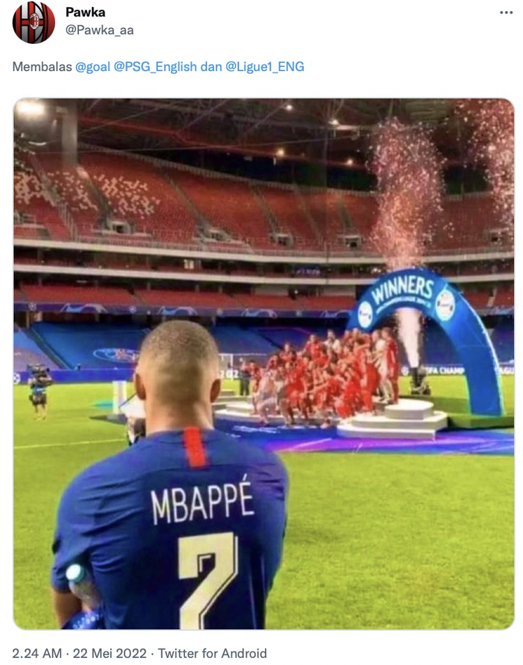 Meme fans Real Madrid kecewa Kylian Mbappe bertahan di PSG.