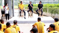 Hadir di acara Road to Maybank Marathon 2022, Widya Permana, Project Director Maybank Marathon, Andre Sipahutar, Co-Founder, Cardea Physiotherapy & Pilates,  Agung Mulyawan, Gantar Velocity Coach untuk berbagi kiat-kiat dalam mempersiapkan diri pelari sebelum mengikuti marathon, serta turut memperkenalkan 35 pacer Maybank Marathon.