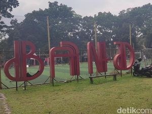 Duh, Huruf U Ornamen Bandung Juara di Taman Persib Hilang!