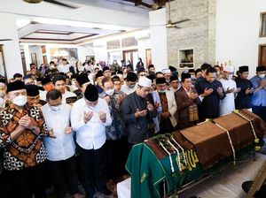 Tata Cara Sholat Jenazah Laki-Laki dan Perempuan Lengkap Bacaan Niatnya