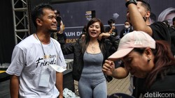 Allo Bank Festival 2022 diselenggarakan selama tiga hari di Istora Senayan, Jakarta. Tak hanya acara musik, Festival ini juga mengadakan Cardio Dance Workout.