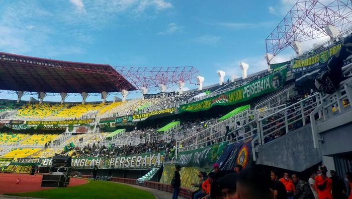 Stadion Gelora Bung Tomo (GBT)