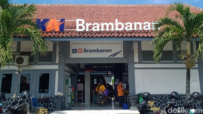 Stasiun Brambanan di Kecamatan Prambanan, Klaten lebih dikenal sebagai Stasiun Prambanan, Sabtu (21/5/2022).