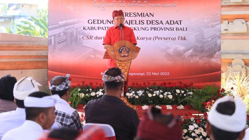 Suasana peresmian gedung Majelis Desa Adat (MDA) Kabupaten Klungkung di Jalan Prof.Dr.Ida Bagus Mantra, Desa Takmung, Kecamatan Banjarangkan, Minggu (22/5/2022).