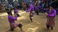 Pesta panen raya yang dilakukan tiap tahun oleh masyarakat setempat itu sebagai bentuk rasa syukur kepada Tuhan YME atas hasil panen yang melimpah serta menjadi ajang silaturahim antar warga. 