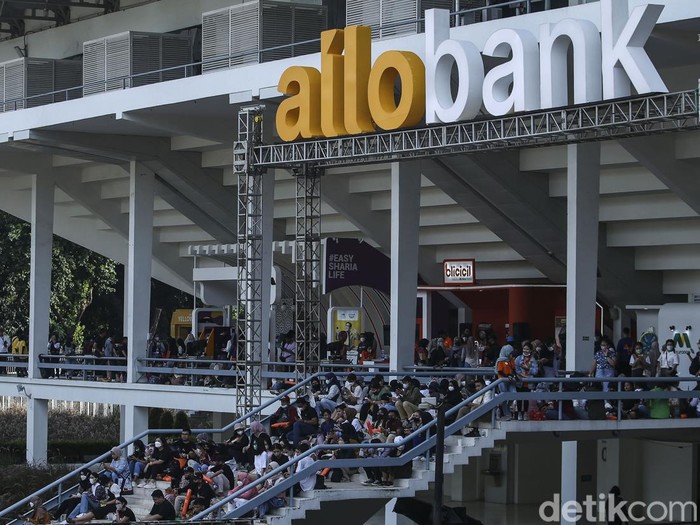 Penantian Reveluv terbayar tuntas usai menonton  penampilan Redvelvet di Allo Bank Festival 2022, Istora Senayan, Jakarta, Sabtu (21/5/2022).