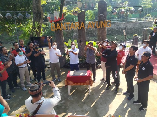 Walikota Denpasar I Gusti Ngurah Jaya Negara pada Minggu (22/5) meresmikan Bantaran Ayung, Wahana Edukasi Alam dan Tumbuhan Langka (Watulaba) di Desa Kesiman Petilan, Kecaman Denpasar Timur.