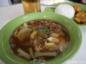 Sedapnya Soto Bandung Legendaris di Warung Nasi Ganefo Bandung