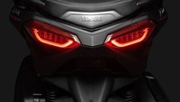 amaha XMAX edisi spesial Darth Vader ini baru dijual oleh Yamaha di Brasil. Soal harga, skutik bongsor edisi khusus itu dijual mencapai 28.590 dollar Brasil atau setara dengan Rp 84 jutaan. Foto: Dok. Yamaha Brasil