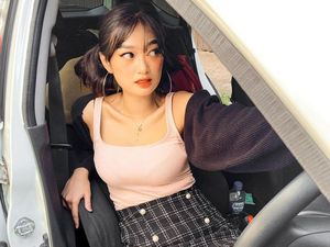 Pesona Chindy Mariad yang Viral Gegara Konten Bangunin Sahur