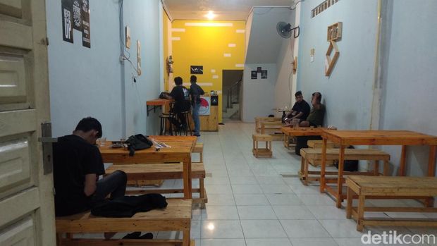 Coffe Shop Nusantara Co di Jalan Halat Medan