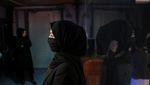 Diwajibkan Taliban, Presenter Wanita Afghanistan Bercadar Saat Siaran