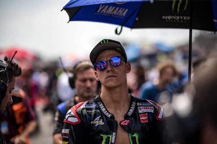 LE MANS, FRANCE - MAY 15: Fabio Quartararo of France and Monster Energy Yamaha MotoGP sits on his bike at the starting grid during the race of the MotoGP SHARK Grand Prix de France at Bugatti Circuit on May 15, 2022 in Le Mans, France. (Photo by Steve Wobser/Getty Images)