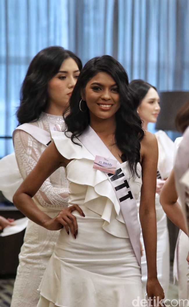 Finalis Puteri Indonesia 2022 yang juga hadir dengan kecantikan uniknya adalah Breldy Angela Lerrick. Dia merupakan finalis satu-satunya dari Nusa Tenggara Timur. Foto: pradipta Utama/detikcom