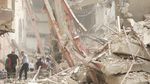 Lima Orang Tewas Usai Gedung 10 Lantai Ambruk di Iran