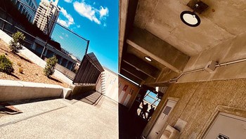 Seperti siang dan malam, padahal ini di lokasi yang sama lho.