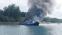 Hingga saat ini penyebab kebakaran masih diselidiki. Api dilaporkan berasal dari ruang mesin kapal feri naas tersebut.  