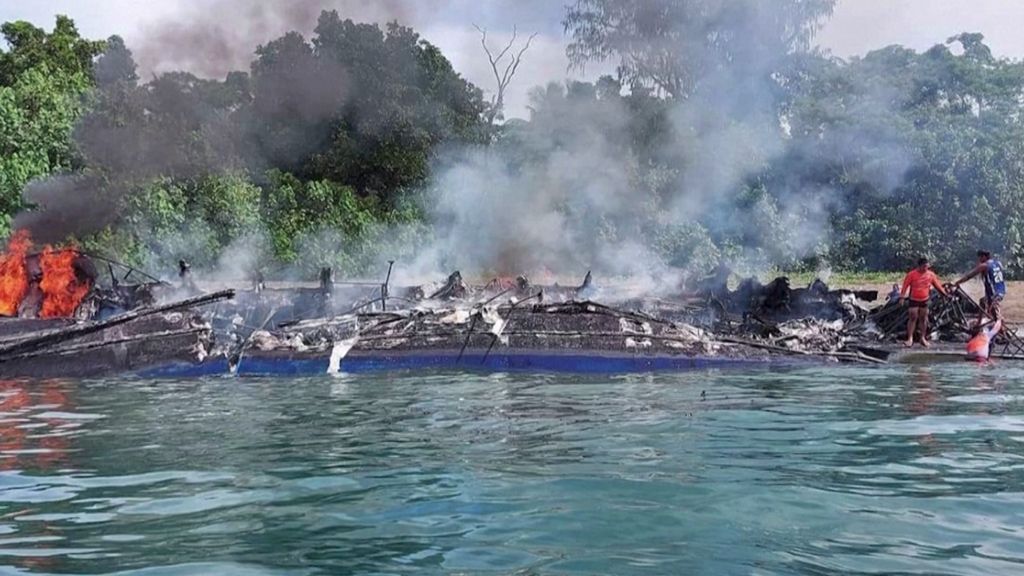 Tujuh Orang Tewas Setelah Kapal Pesiar Terbakar di Filipina