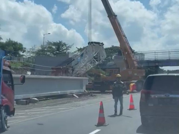 kecelakaan di tol sidoarjo