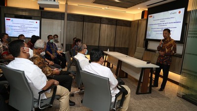 Upaya Mendukung Industri Farmasi hingga Kimia di Indonesia