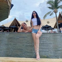 Dengan gajinya yang cukup besar, tak heran jika Lisa sudah bisa membangun rumah di kampung halaman setelah baru tiga bulan bekerja dengan Hotman Paris. Ini lagi mau bangun rumah sih di Bangka, katanya.Foto: Instagram @ lisa_oktaviani96