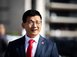 Mantan Pelatih Lumba-lumba Asal Malaysia Jadi Anggota Parlemen Federal yang Baru di Australia
