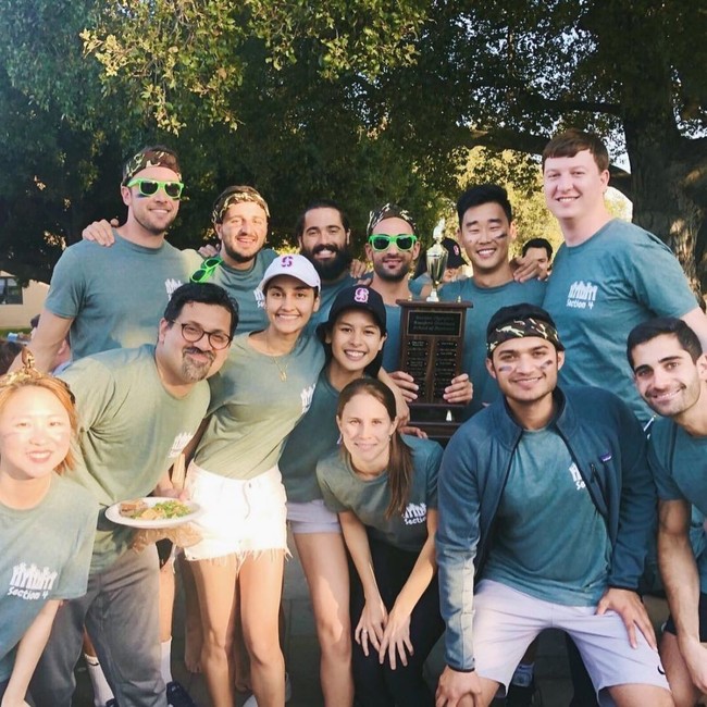 Rupanya suami Maudy Ayunda, Jesse Choi itu merupakan teman kuliah Maudy Ayunda selama di Stanford University, Amerika Serikat. Dalam foto-foto yang pernah dibagikan oleh Maudy, keduanya memang terlihat cukup dekat dan kerap bepergian bersama. Foto: Instagram/@maudyayunda