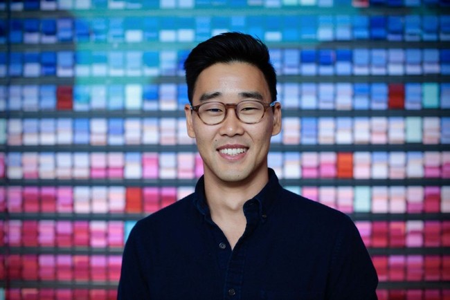 Jesse Choi sendiri lahir di Korea dan besar di Amerika Serikat. Saat ini Jesse Choi sedang menetap di Indonesia. Maudy Ayunda sendiri tampaknya menjadi salah satu alasan mengapa Jesse pindah ke Jakarta. Foto: Medium.com/@jessejchoi