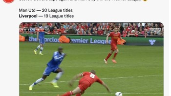 Meme Steven Gerrard terpeleset lagi sehingga Liverpool gagal juara di saat-saat terakhir, seperti dulu saat di masih jadi pemain. Foto: Twitter