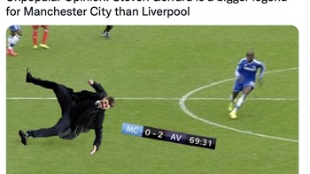 Karena terpeleset, netizen ini menilai Gerrard membantu City juara. Foto: Twitter