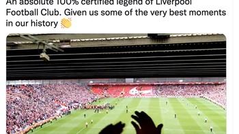 Legenda klub yang memberikan momen terbaik di sejarah kita, sebut akun ini tentang Origi. Foto: Twitter