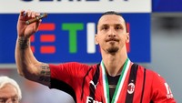 AC Milan Scudetto, Ibrahimovic Ledek Hakan Calhanoglu