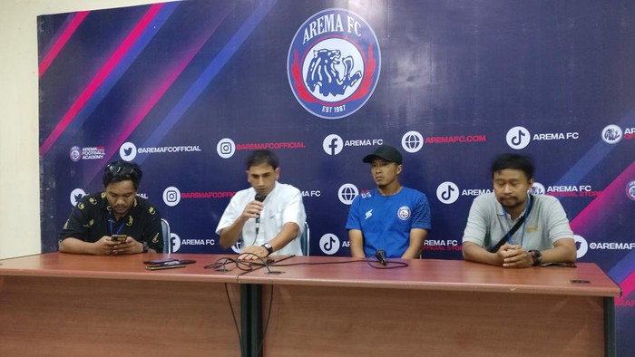 Pelatih Arema FC dan PSIS Anggap Penting Laga Ujicoba