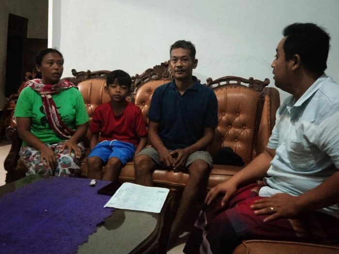 Tiga anak di Banyuwangi dibawa pria misterius kemudian ditinggal di Pulau Merah