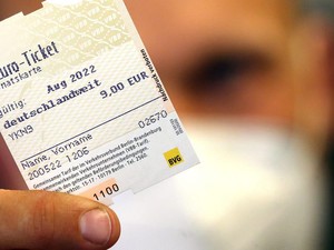 Jerman Keluarkan Tiket Perjalanan Tanpa Batas Selama Sebulan